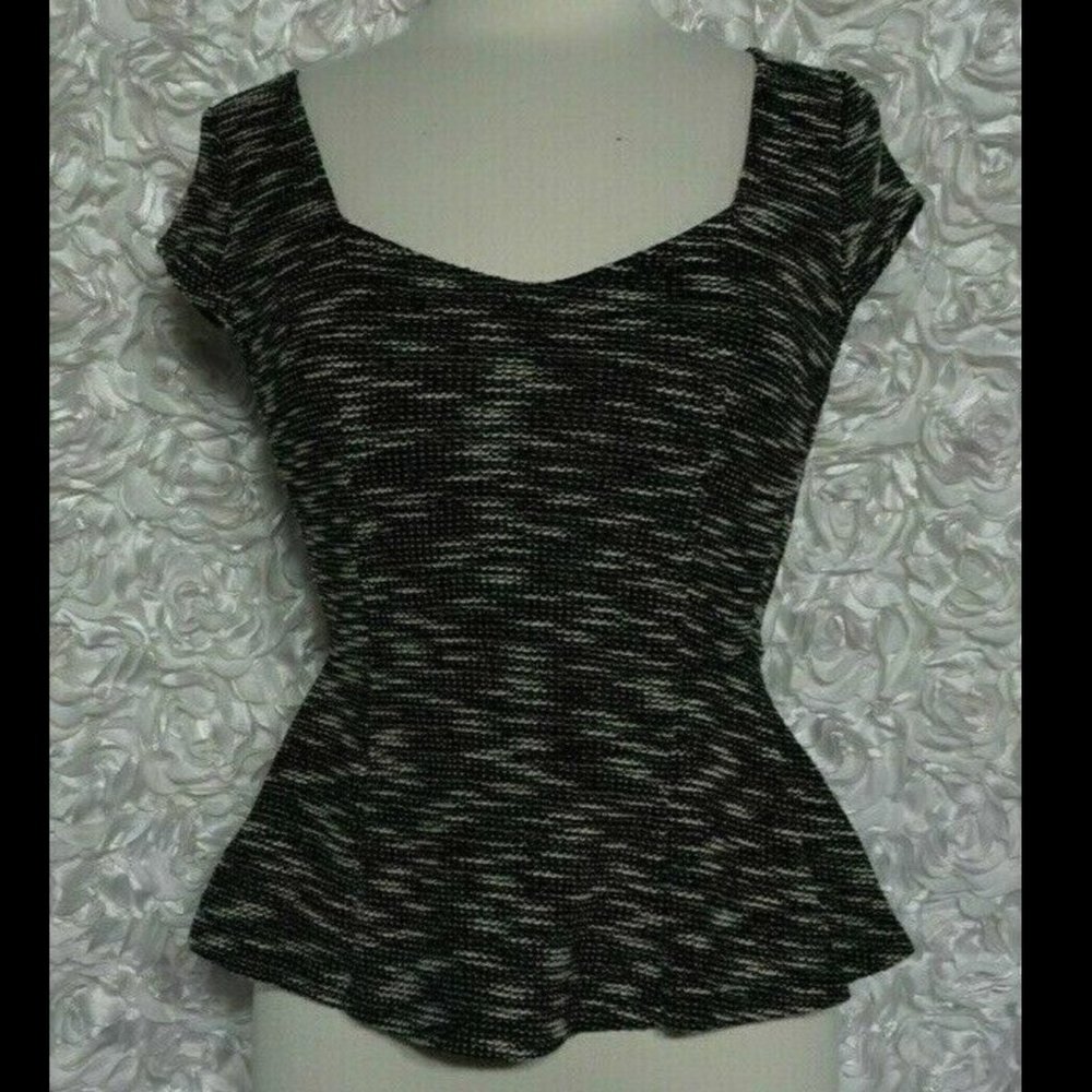 Postmark Anthropologie Size XS Tweed Peplum Fitted Top